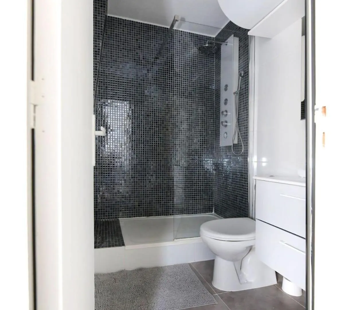 Studio Tout Equipe Proche Arc De Triomphe - 2P Apartment Paris